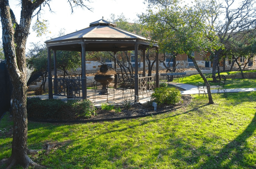 Rocky Hollow Lake House