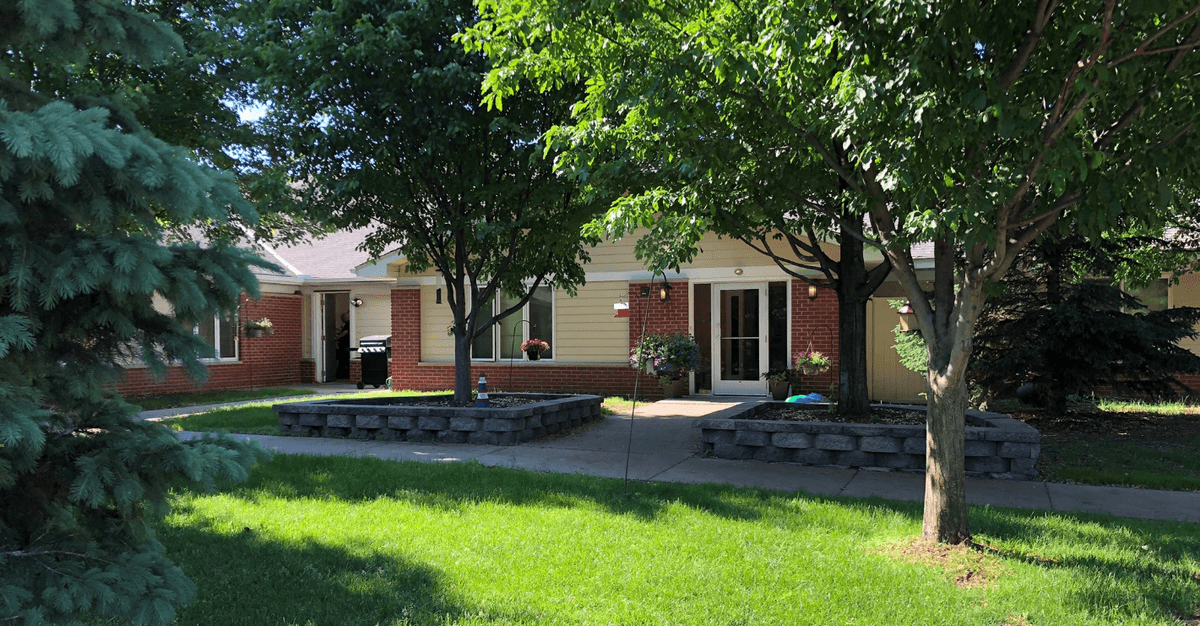 Southern Oaks Place