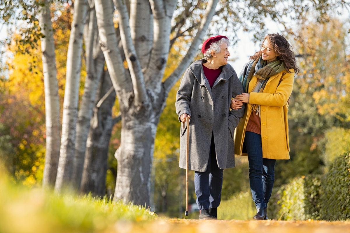 Guide to Caring for an Aging Parent From Long Distance&nbsp;