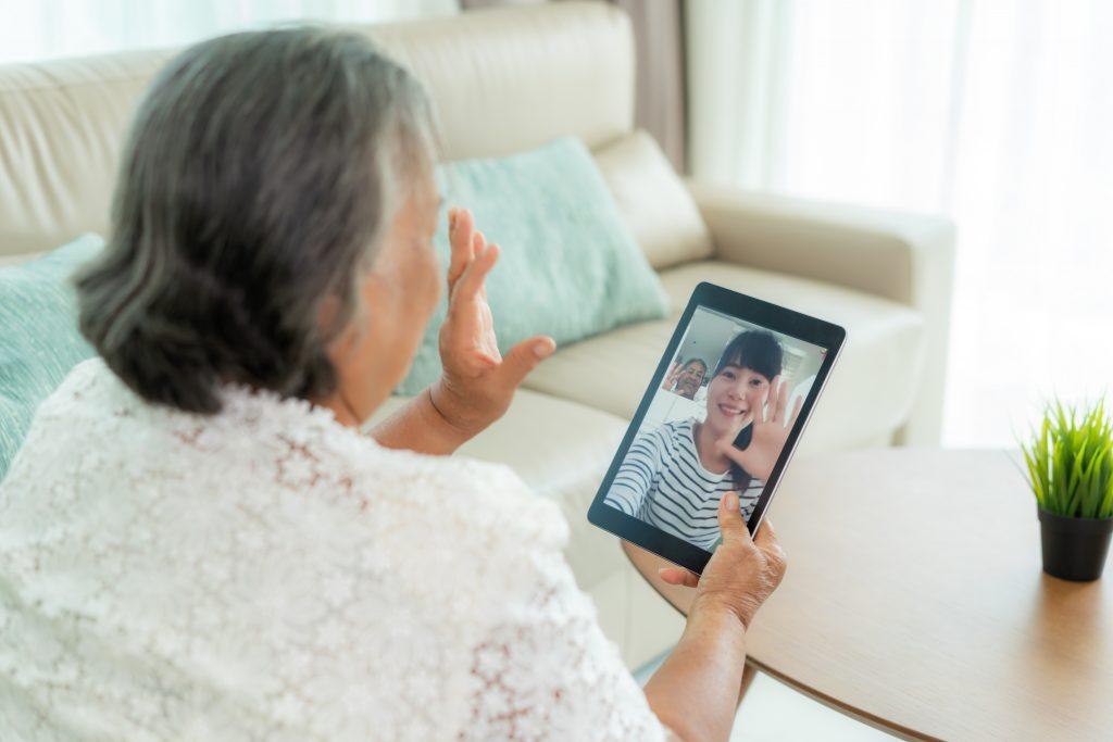 Staying Connected to Your Loved Ones From Afar